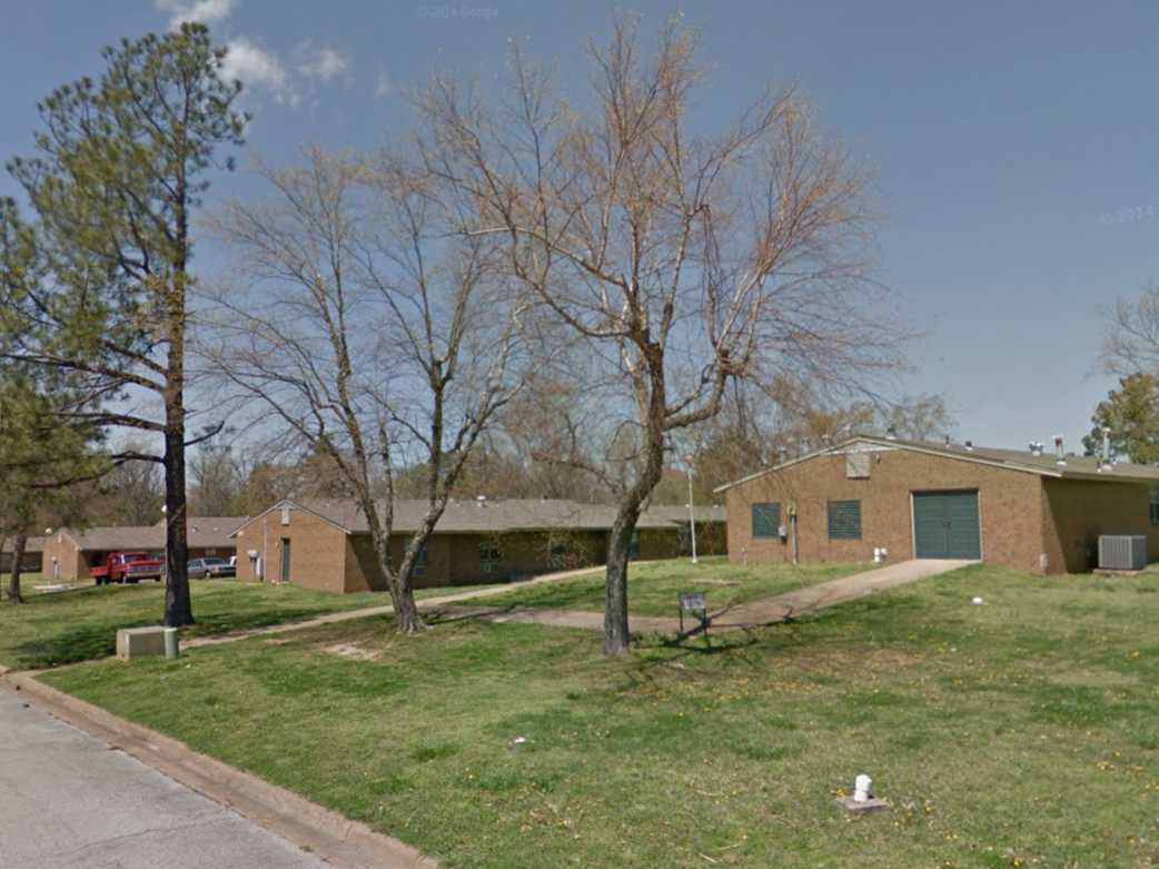 Walker Courts North & South Low Apartments in Jonesboro, AR