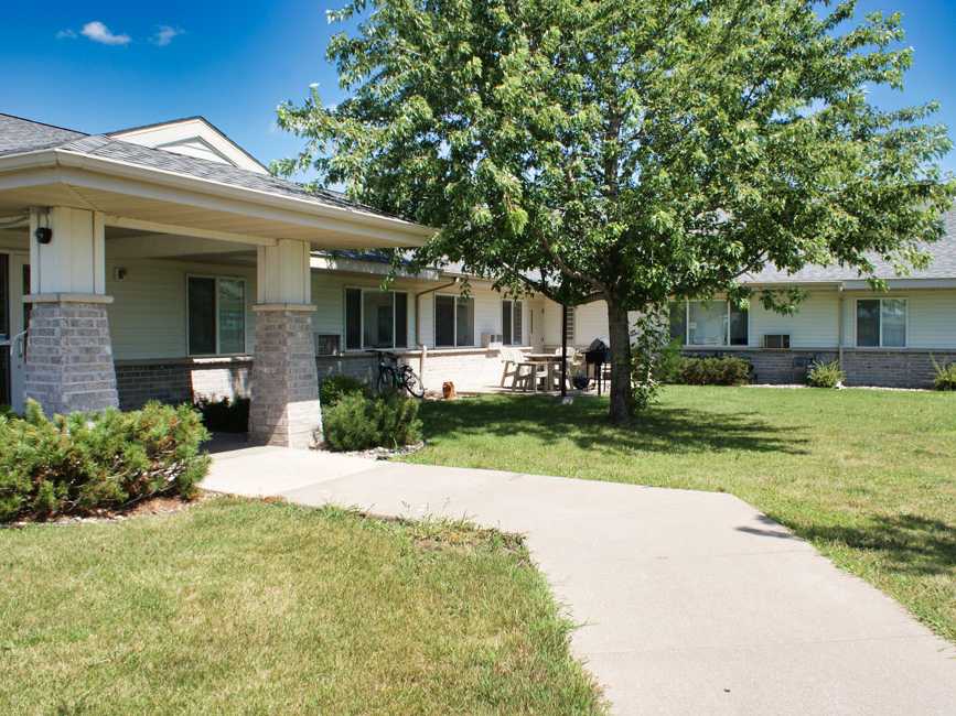 Knollwood Square Apartments Low Apartments in Annandale, MN