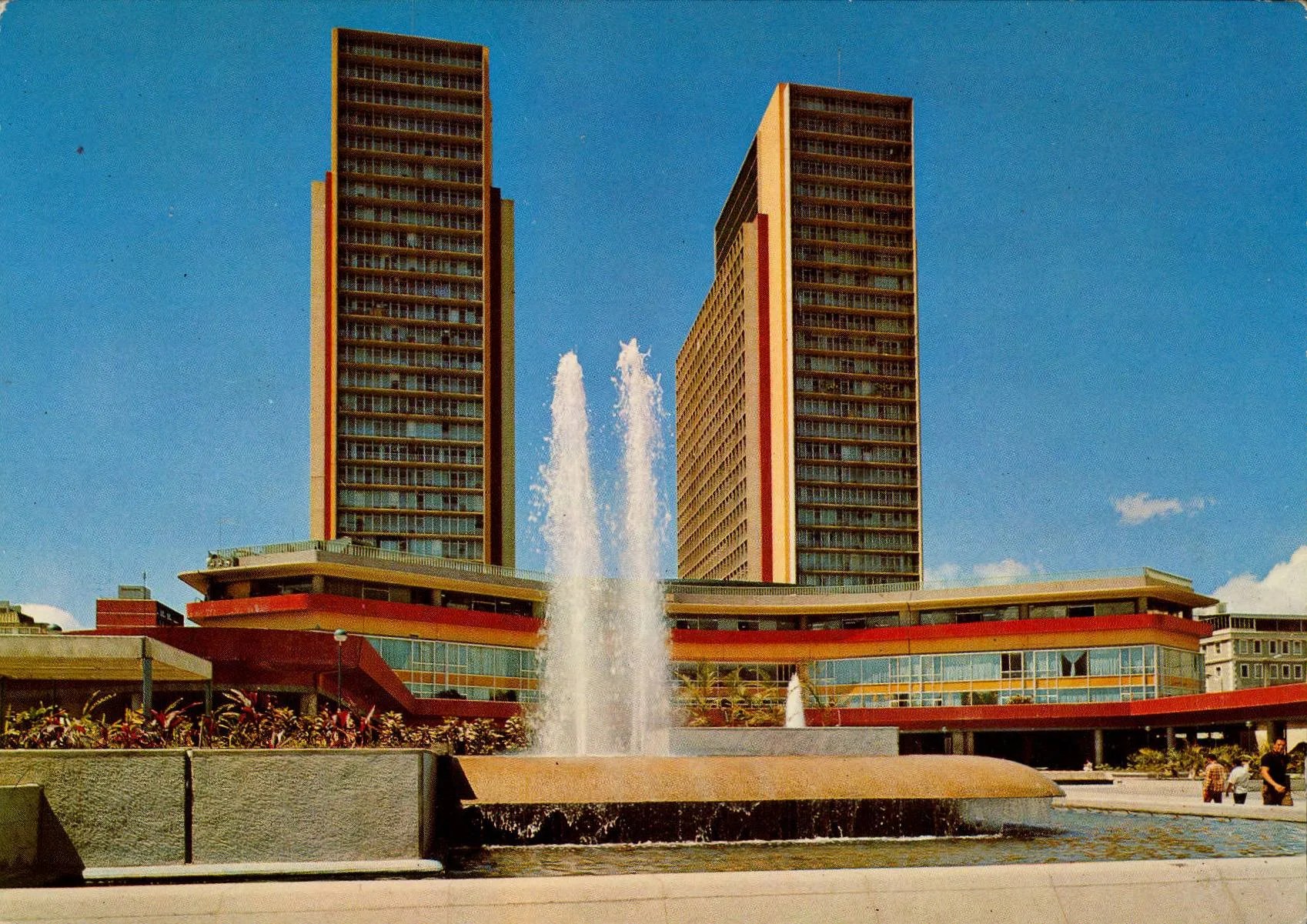 Las torres de El Silencio Puente de Mando Juan Carlos Diaz