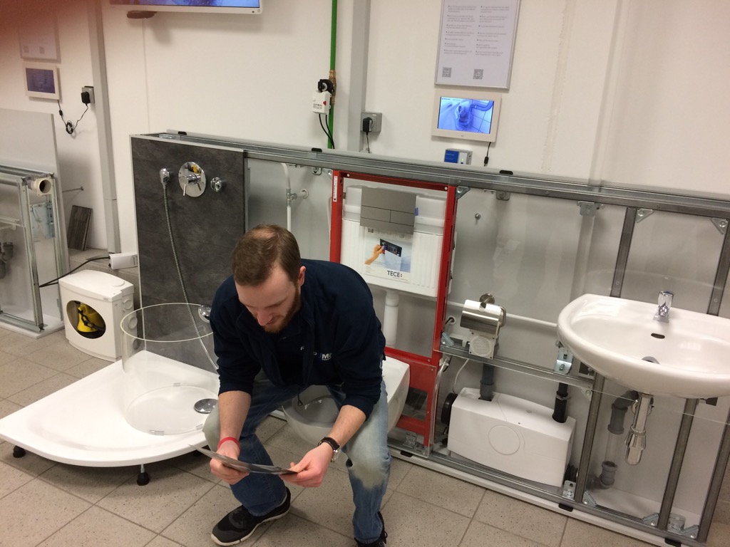 WCFIX PLUS Toilet Pump. Pump higher & further. Pump Technology