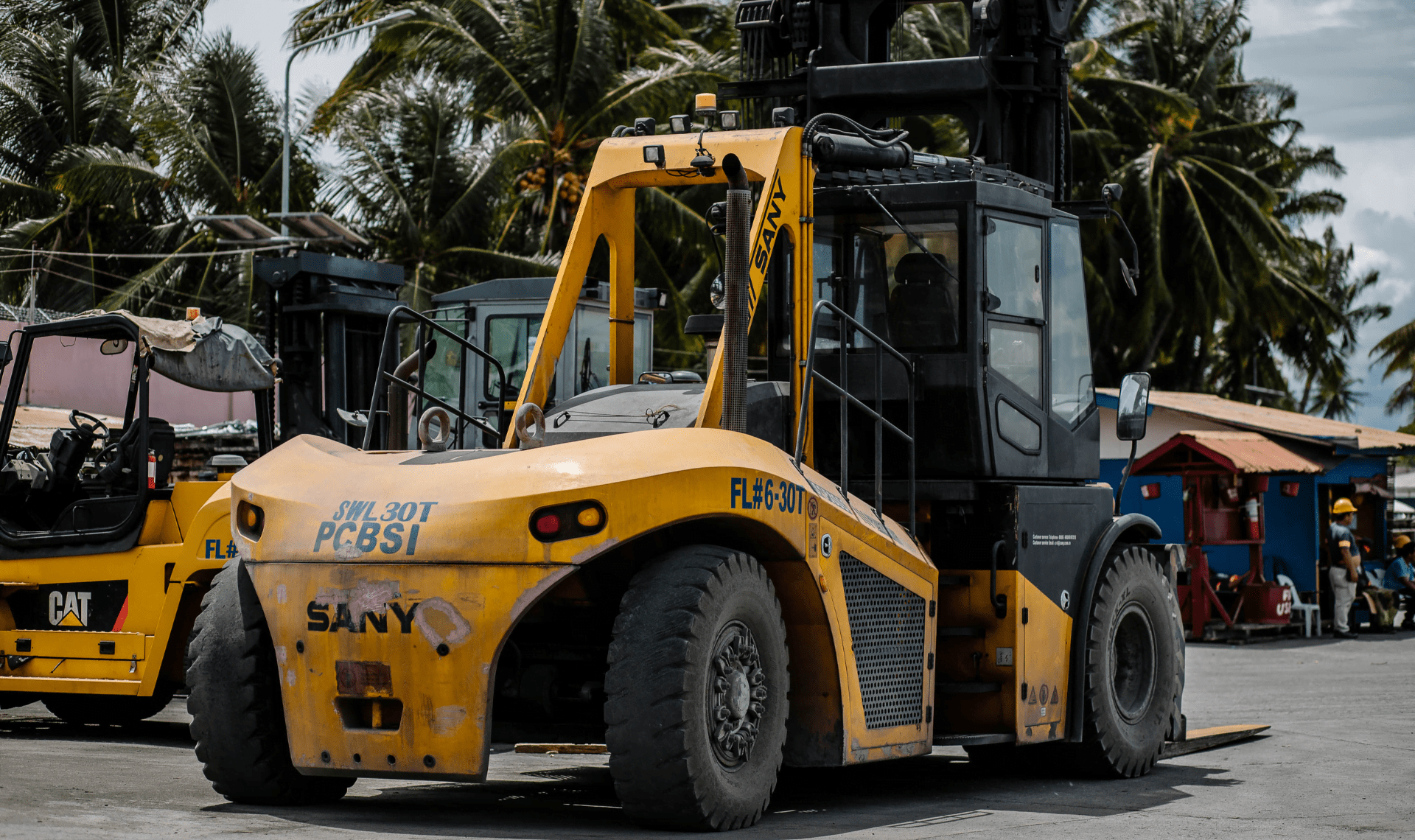 Different Applications for Material Handling Equipment Material