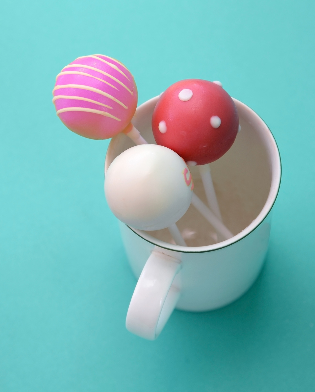 Red Velvet Cake Pops Recipe
