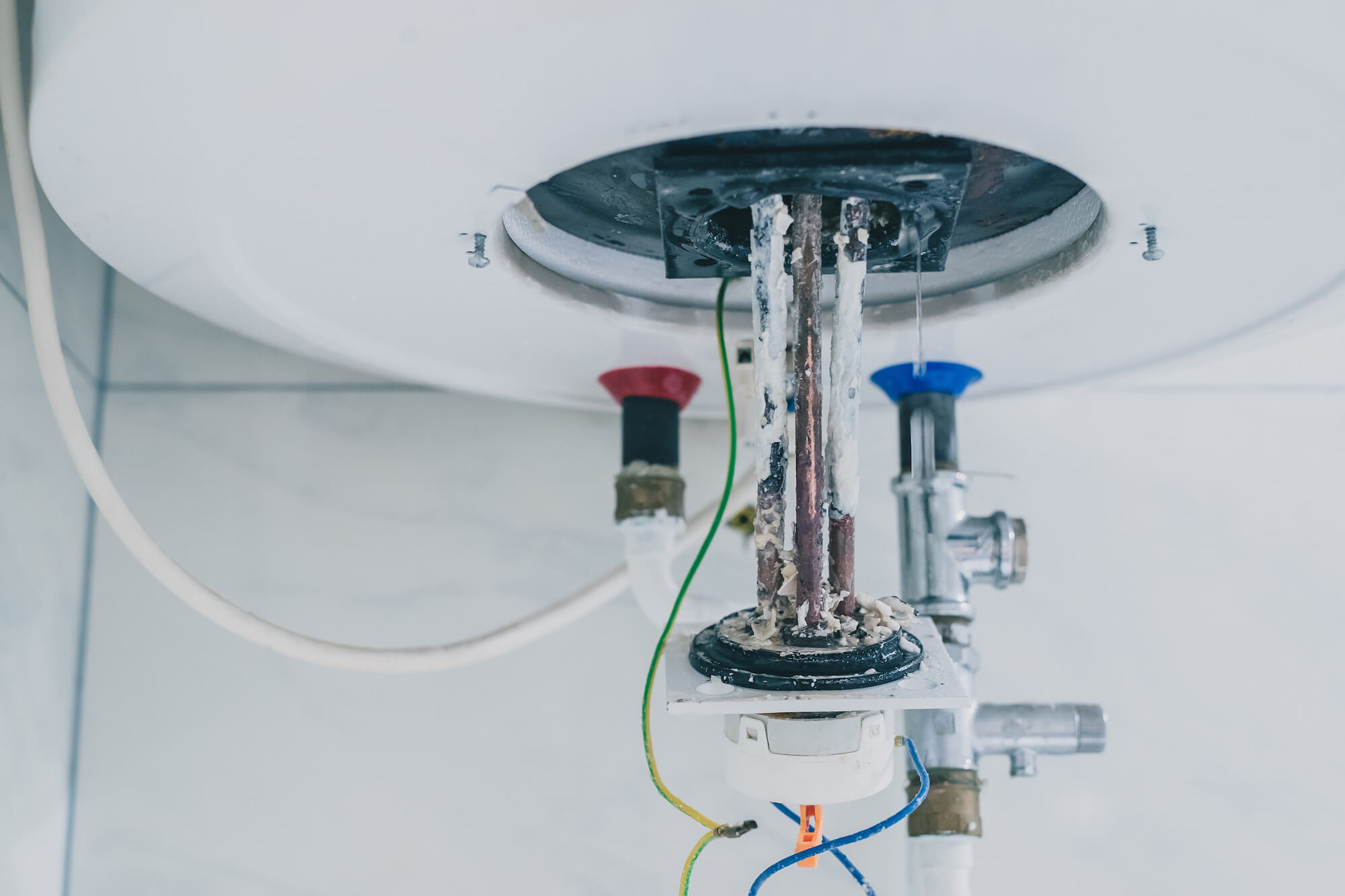 How to tell if there's a problem with the hot water system? Purified