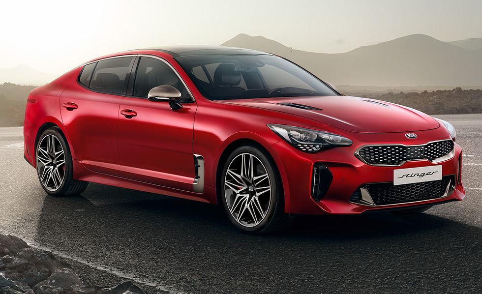 El Kia Stinger del 2022 estará asomando pronto por las