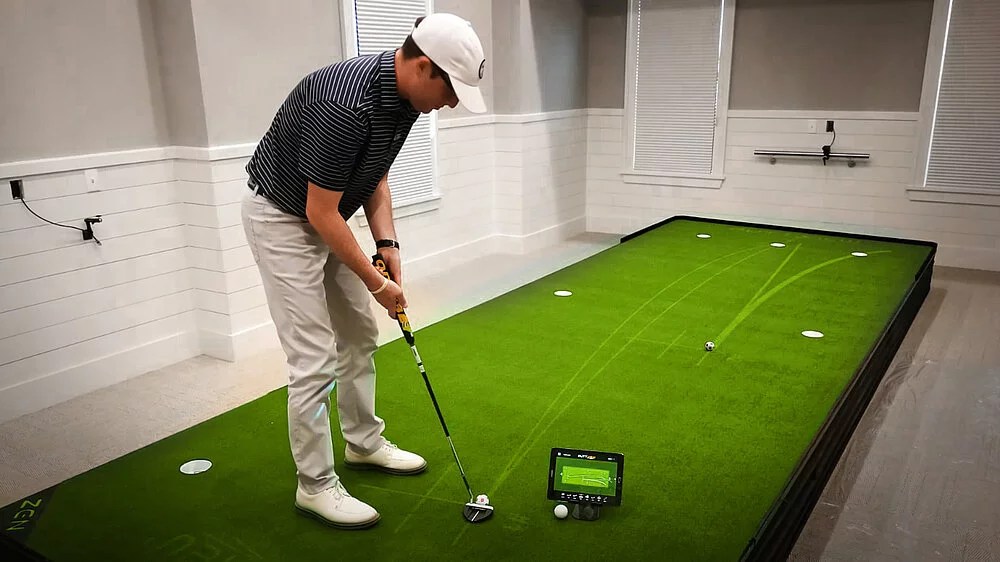 Indoor Golf Putting Green