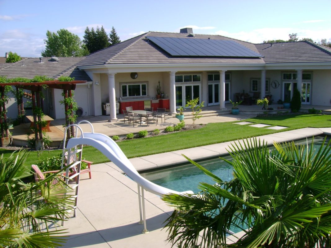 TXU Energy announces instant rebate, improved netmetering rates for