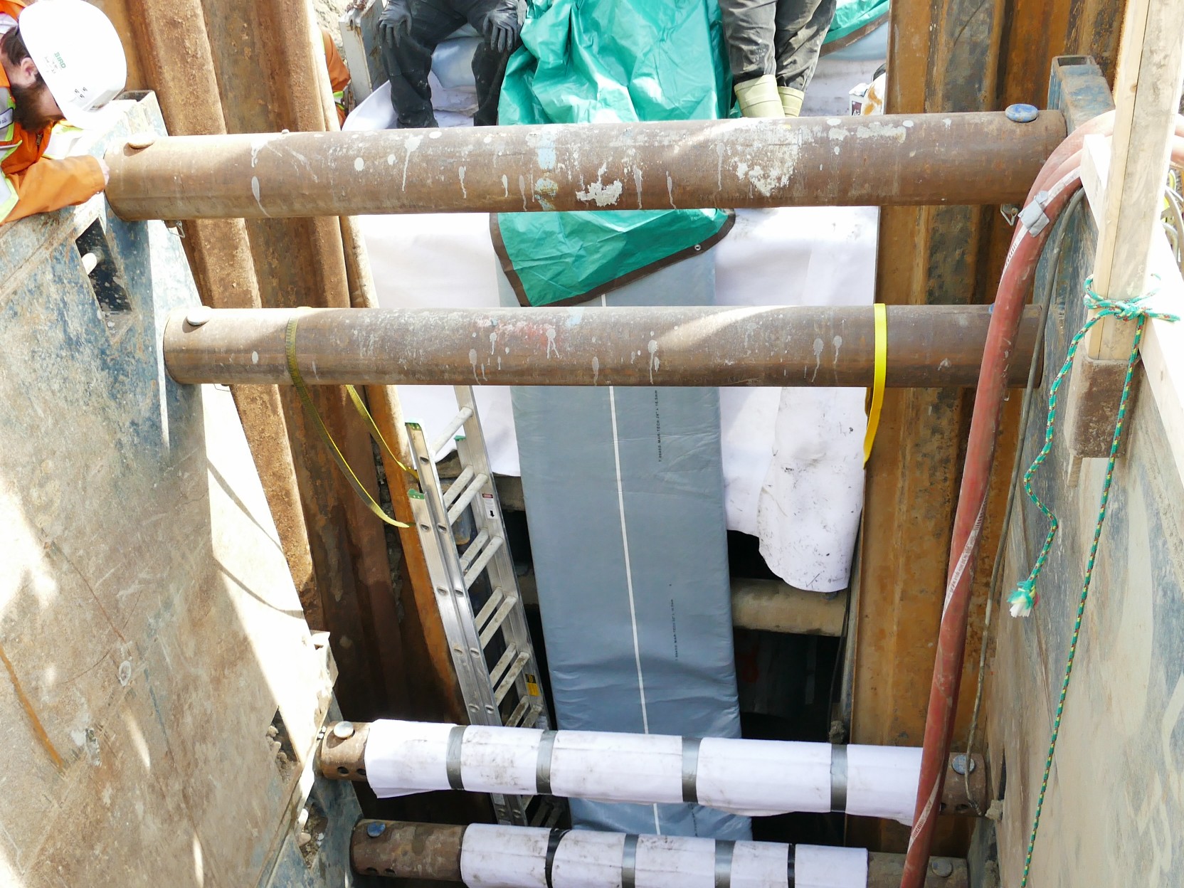 CIPP (Cured In Place Pipe) PW Trenchless