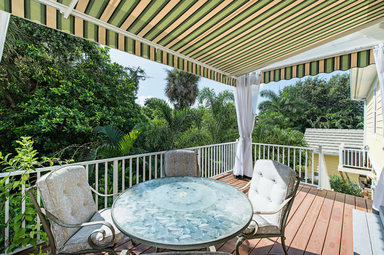 Awning Benefits How to keep your sceen porch dry and clean. PYC Awnings