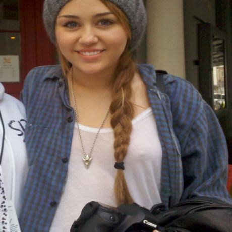 Miley Cyrus nude – PYGOD BLOG PORN™