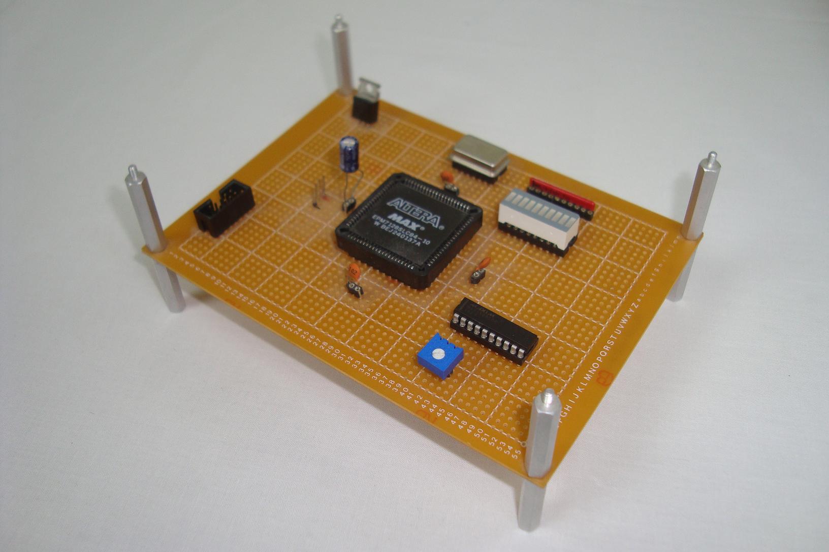 FPGA/CPLD ADC Interface Introduction PyroElectro News, Projects & Tutorials