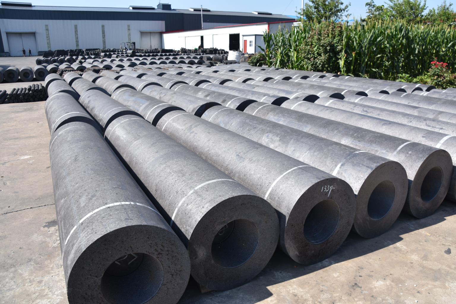 News high quality characteristics about the graphite electrodes