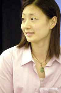 世界羽毛球冠军龚睿娜为家乡安化县捐赠羽毛球操