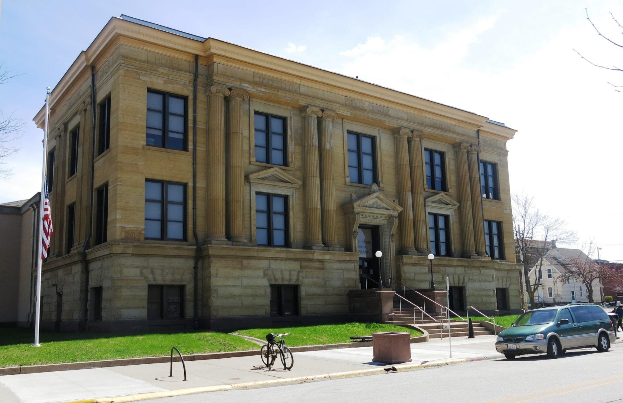 Rock Island Public Library Announces Holiday Hours >