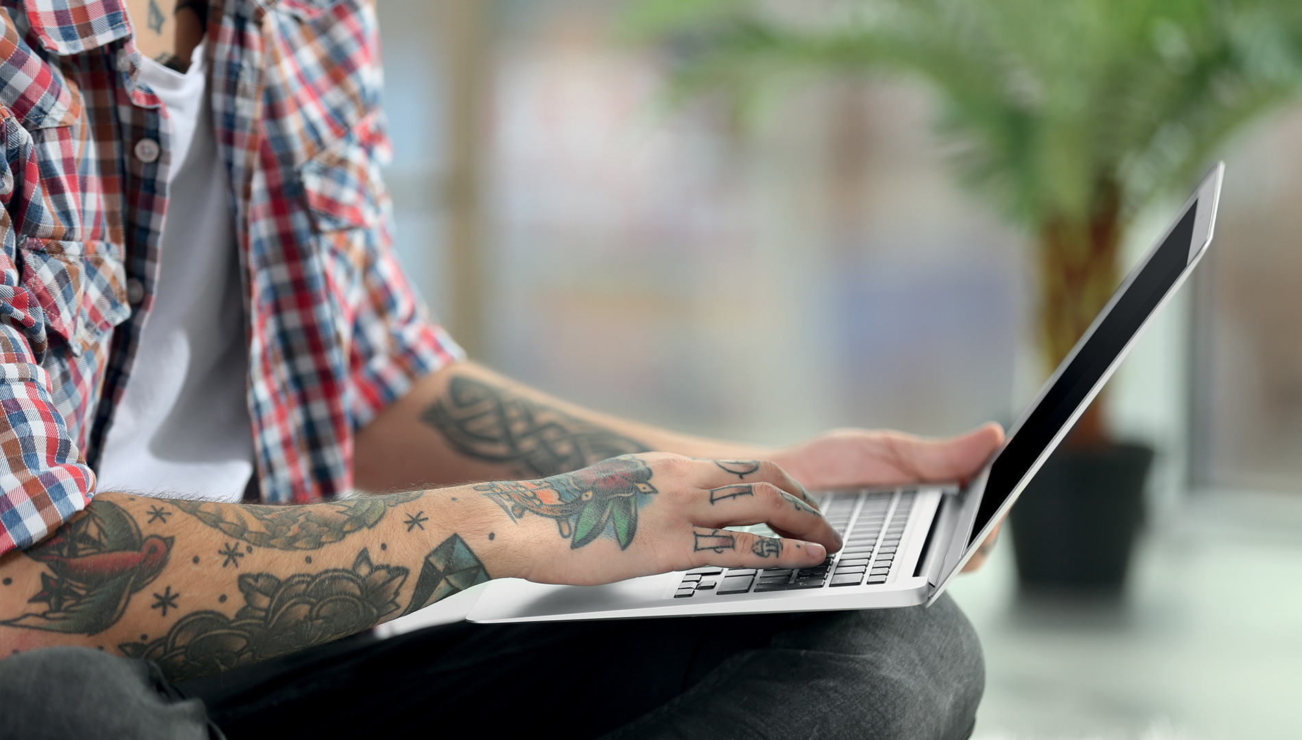 Laser Machine For Tattoo Removal - Quanta Systems 1080_x_1900_jpg