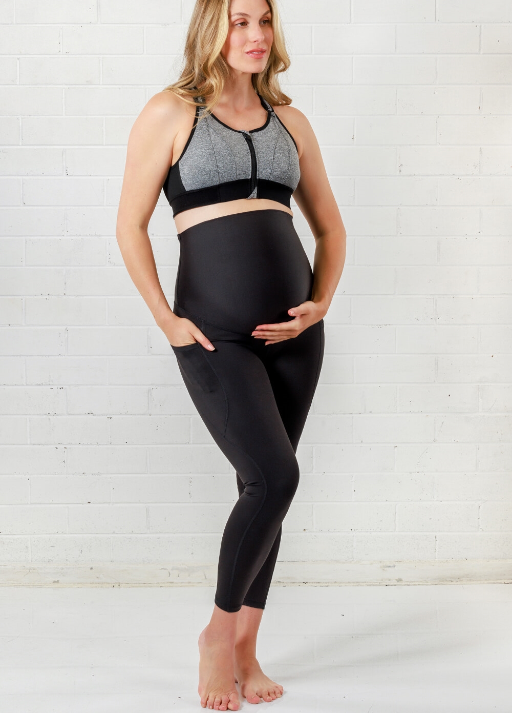 Queen Bee Sutton Maternity Active Pocket Legging in Black
