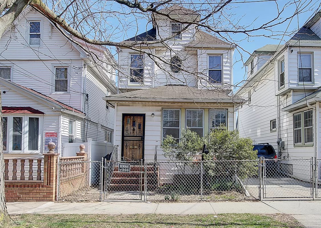 JUST SOLD 1 FAMILY HOME IN JAMAICA, SOLD IN 38 DAYS...OVER ASKING