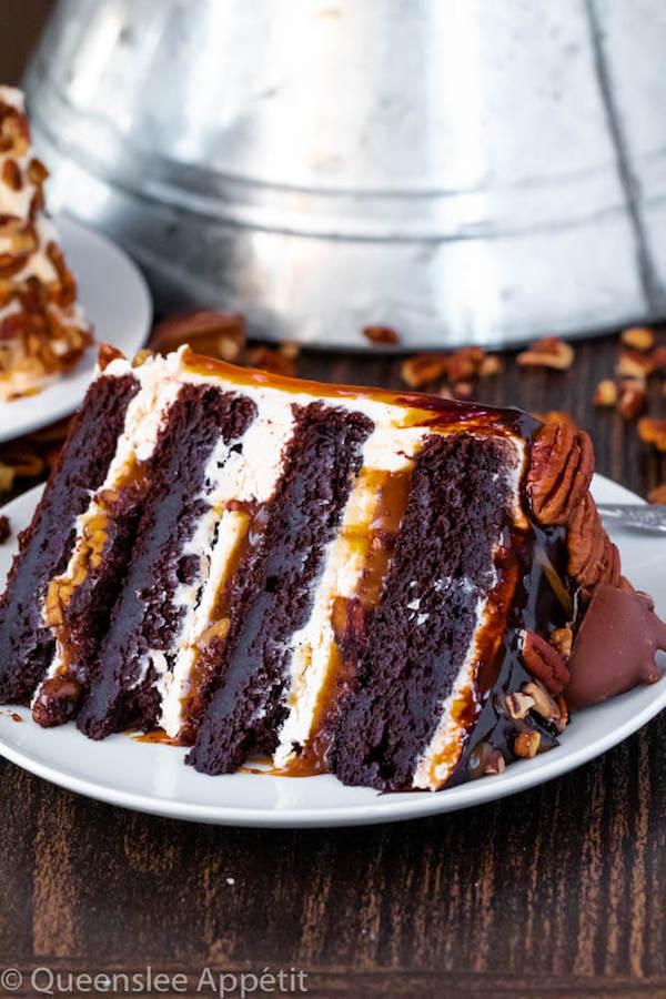 Turtle Chocolate Layer Cake Recipe Queenslee Appétit