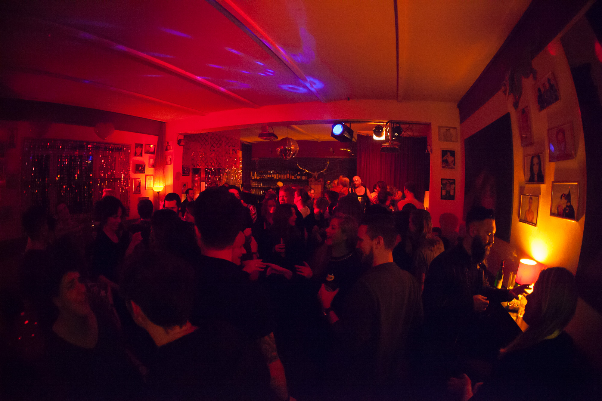 Zum schmutzigen Hobby Gay Bar in Friedrichshain
