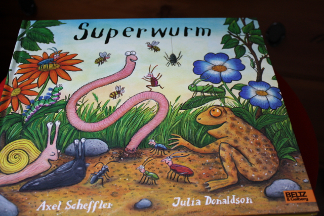 Einfach super "Superwurm" von Axel Scheffler und Julia Donaldson