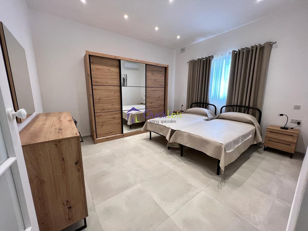 Apartments in Paola REF 70212