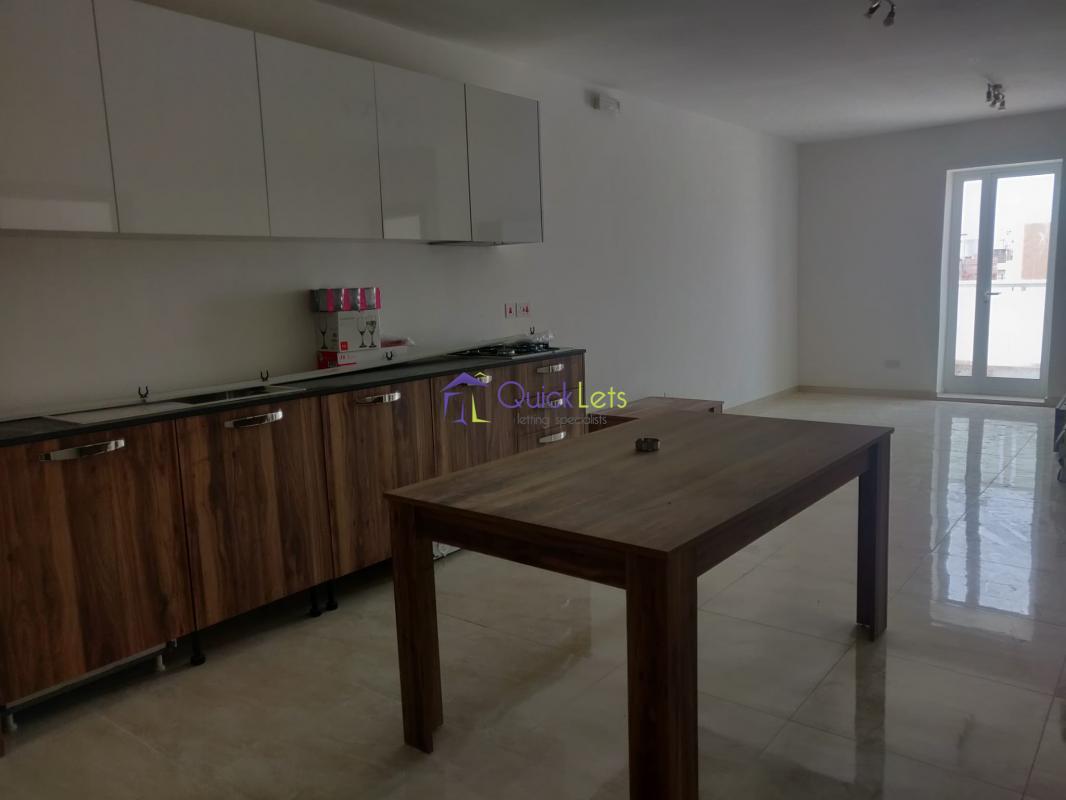 Apartments in Paola REF 72212