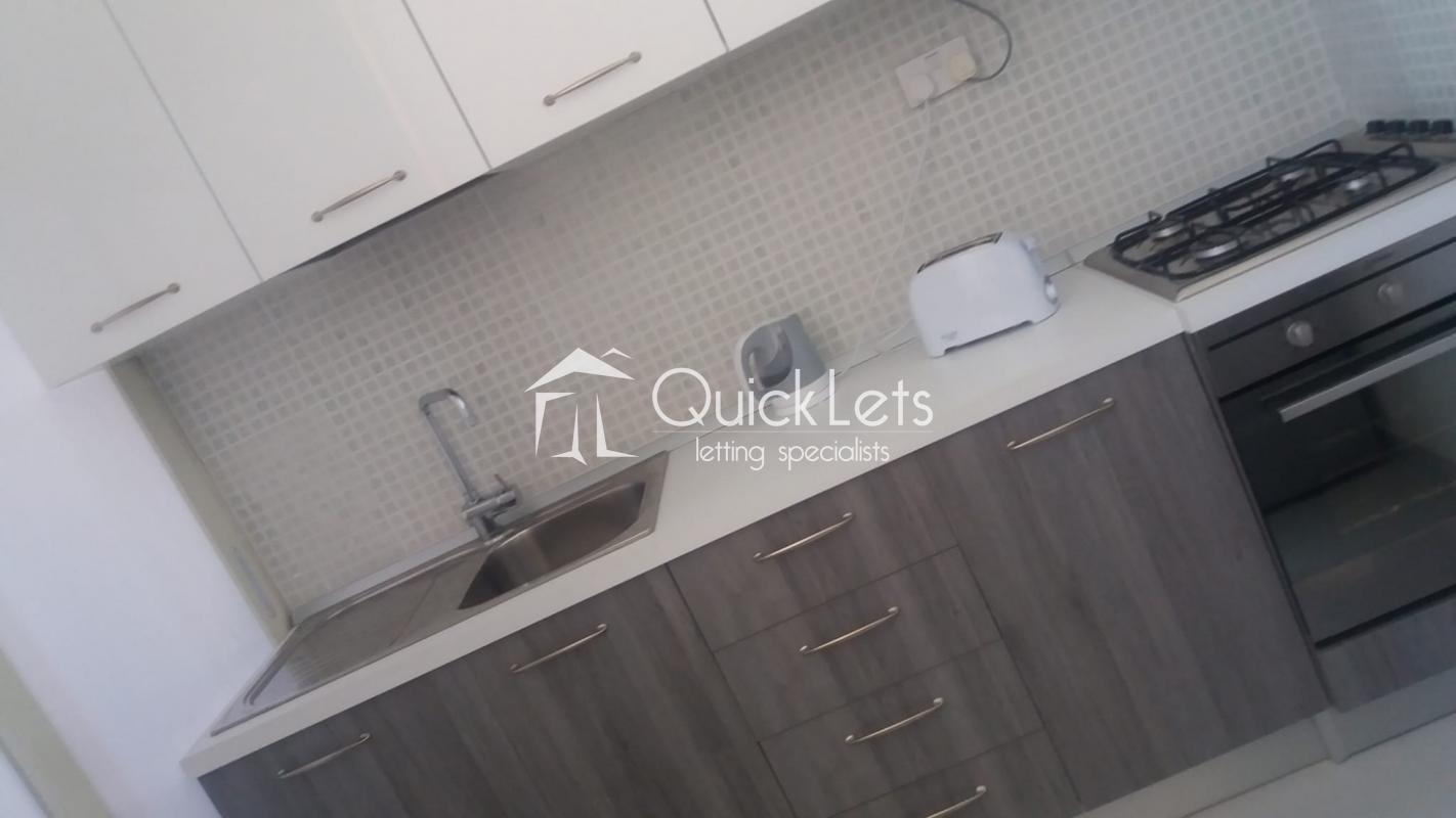 Apartments in Paola REF 72811