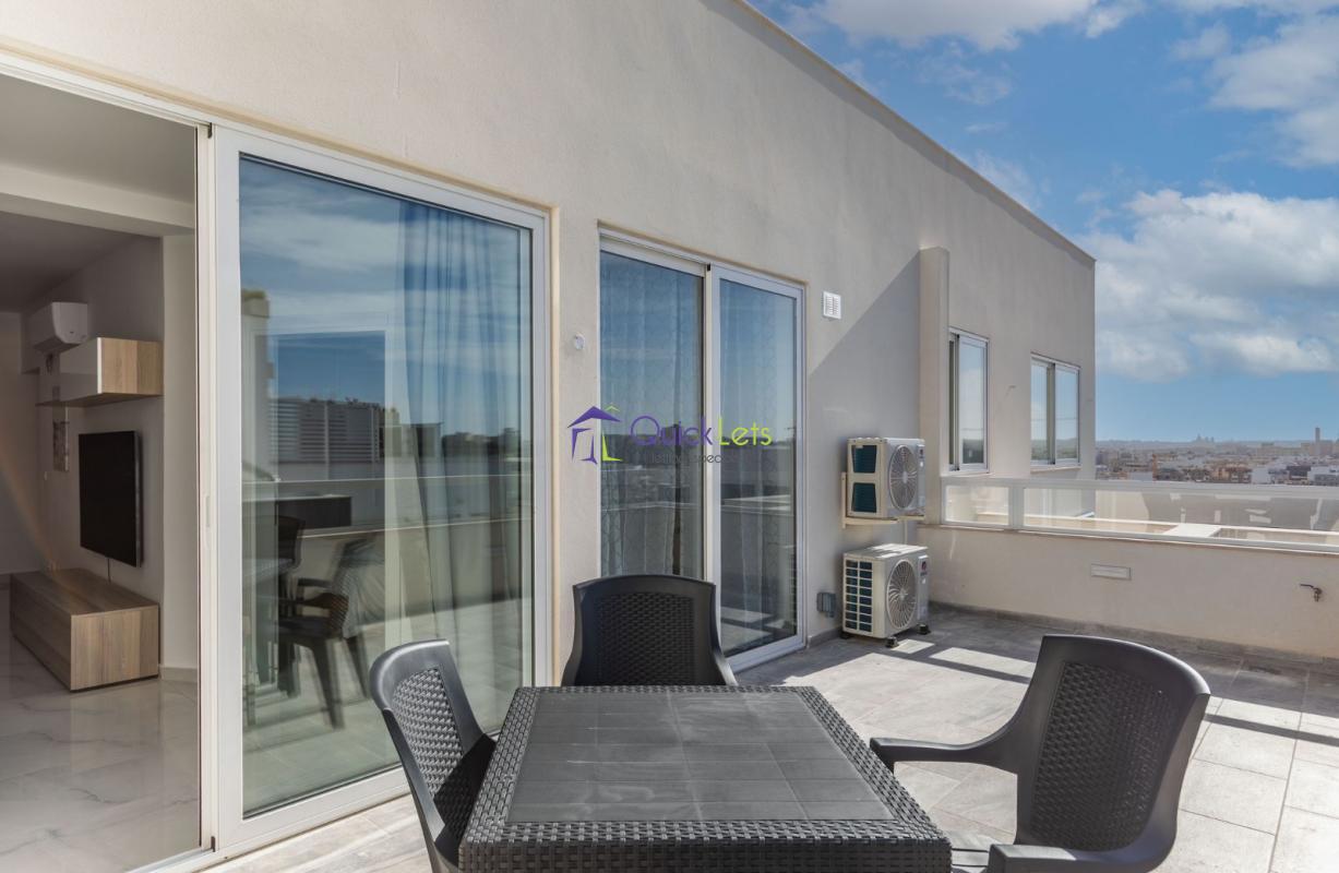 Apartments in Gzira REF 73096