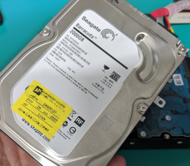 他社様で予算オーバーだった物理障害のハードディスクからのデータ復旧事例(物理障害 認識しない 兵庫県尼崎市 広告代理