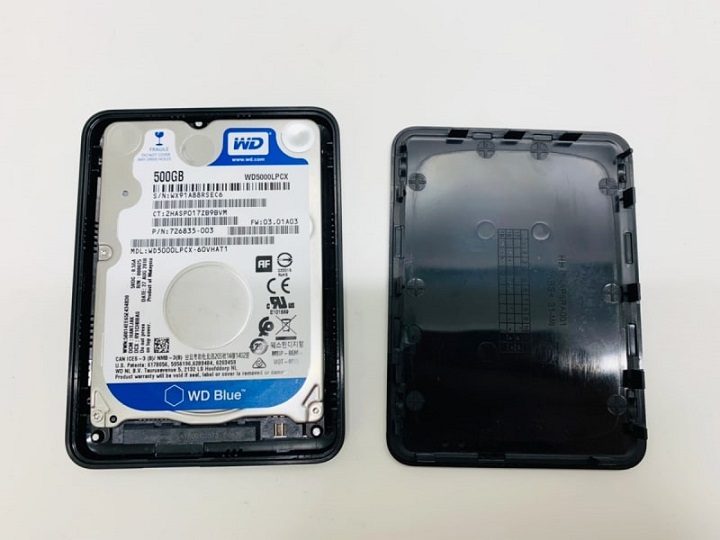 異音がしてデータが見れなくなったポータブルHDD(WD Elements)からのデータ復旧(重度障害 カチカチと異常