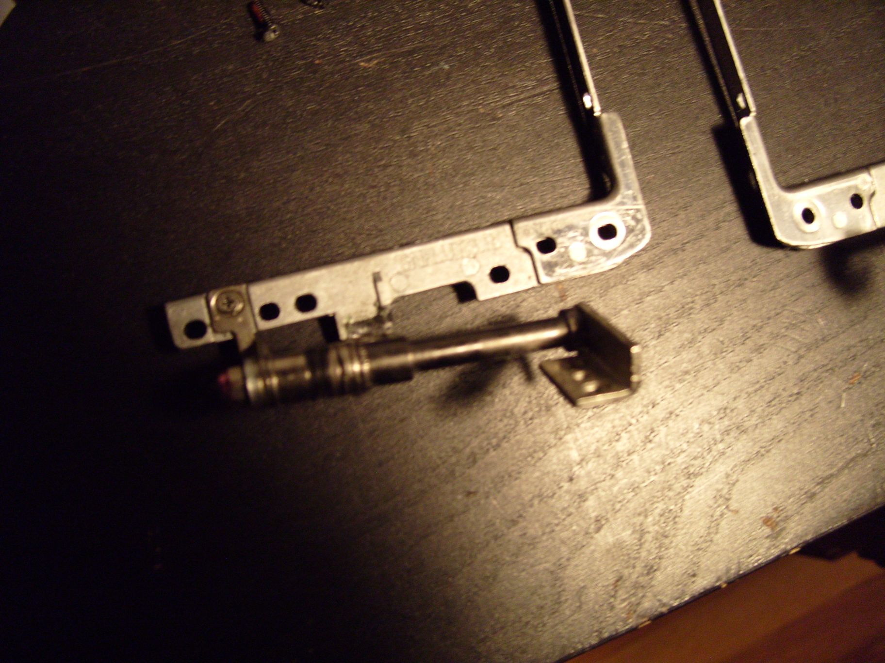 Laptop Screen & Hinge Replacement Mobile Repair in Fairfield County