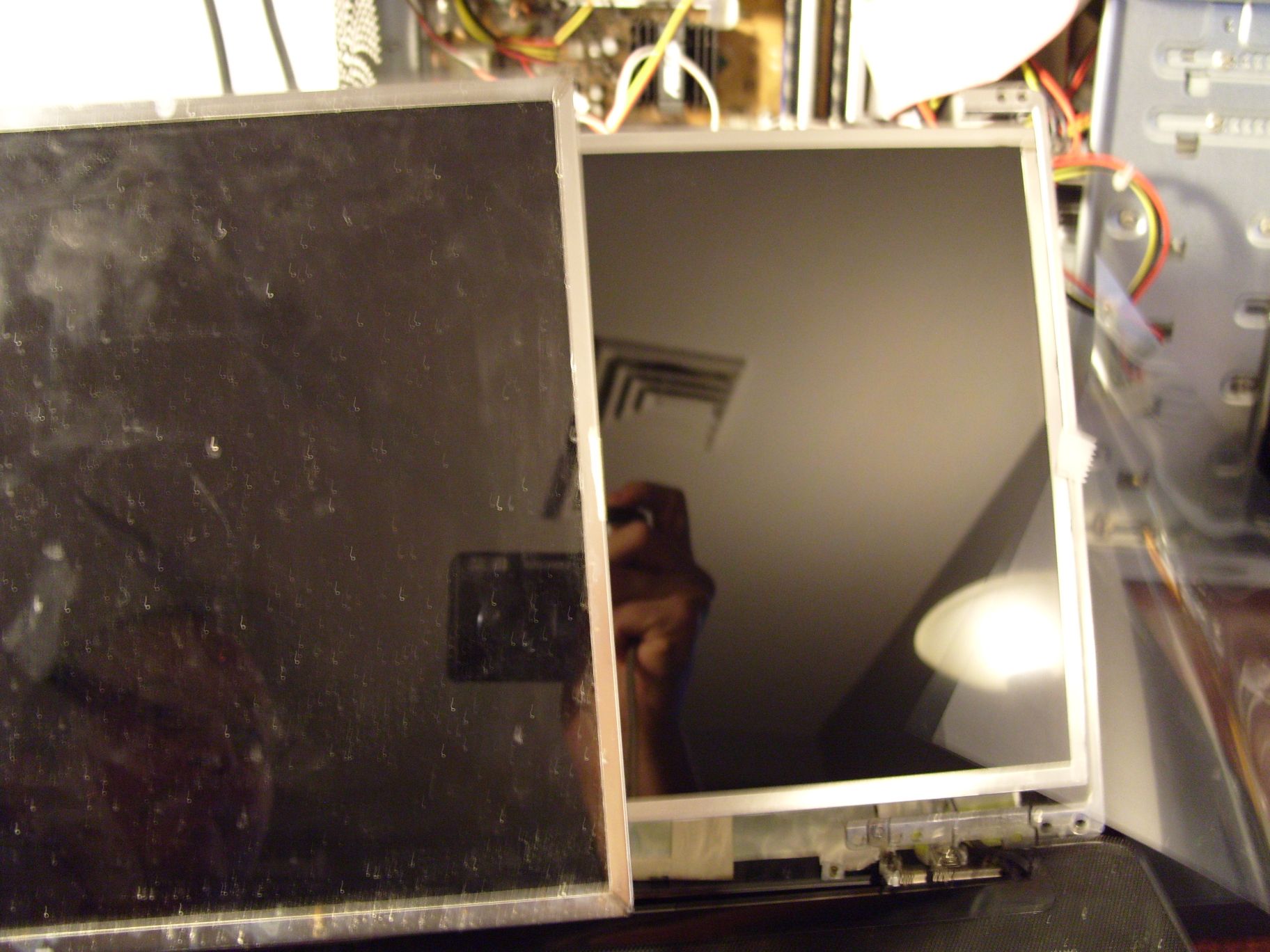 Laptop Screen & Hinge Replacement Mobile Repair in Fairfield County