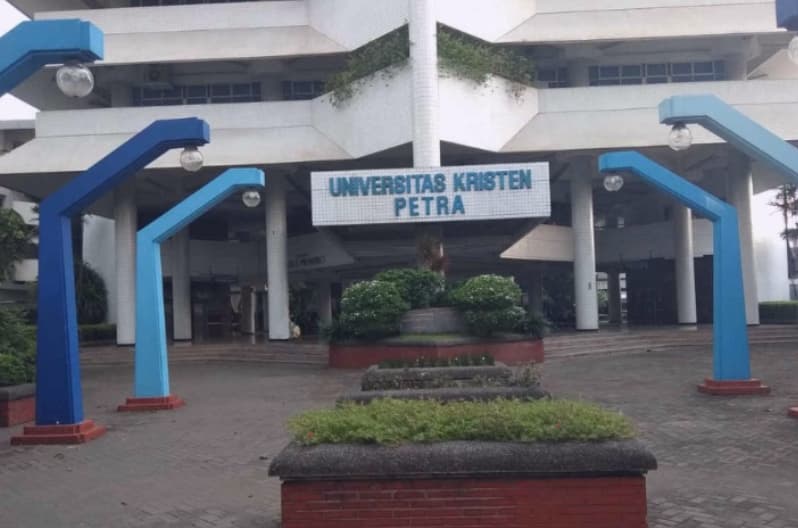 10 Universitas Swasta Terbaik di Surabaya