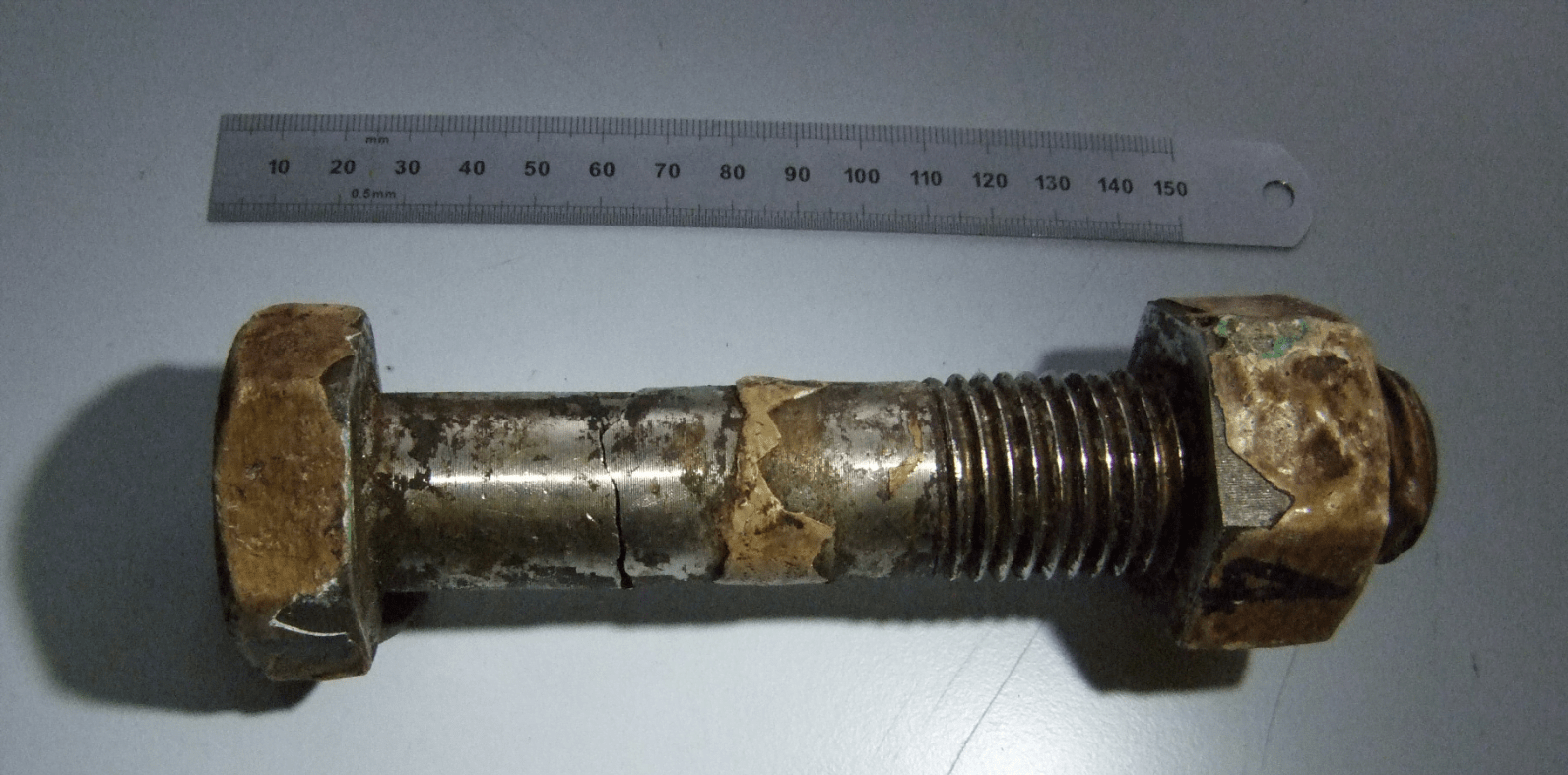 Fracture Analysis of Stainless Steel Bolt RTECH Materials