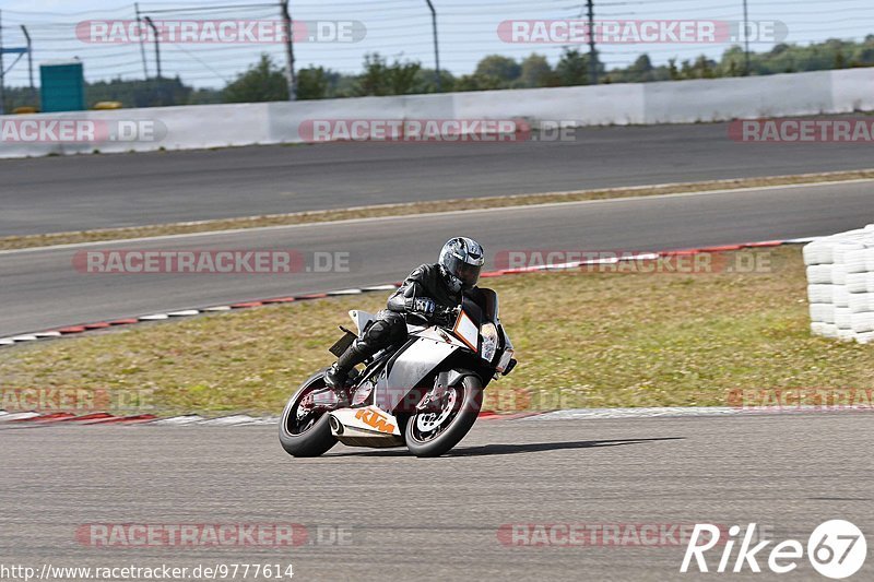 Touristenfahrten Nürburgring GP-Strecke (28.07.2020 ...