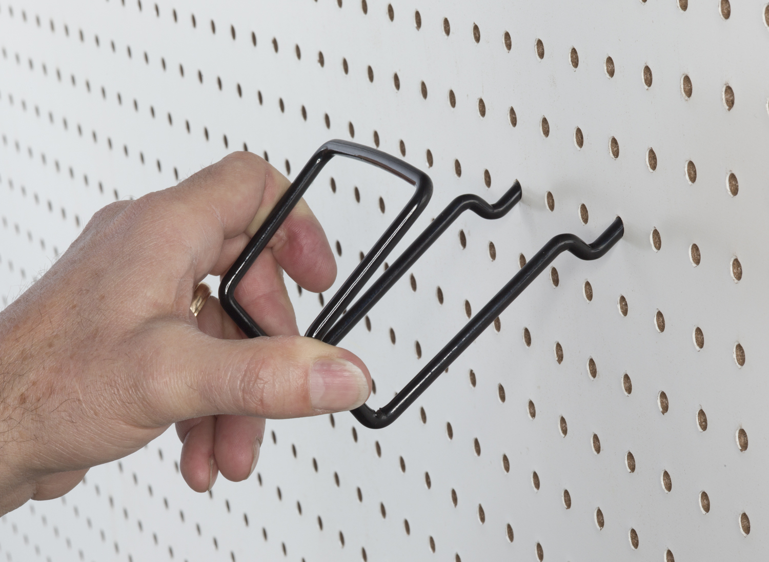 1’ 6 Rifle Leans Left Display Peg Board (SKU 6604P) RACK'EM RACKS