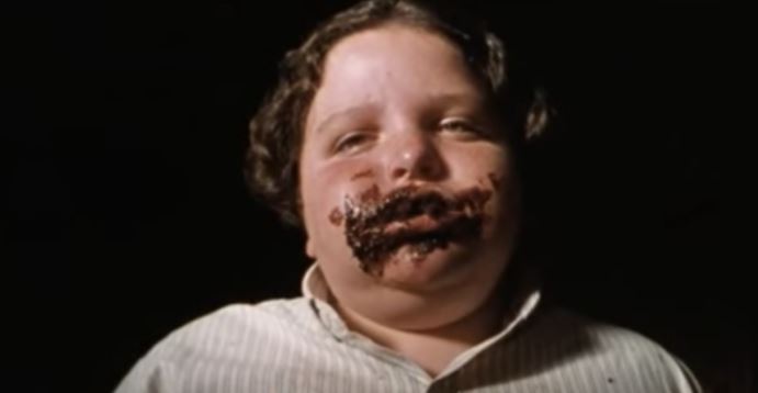 Épico elenco de ‘Matilda’ se reunió y recreó la escena del pastel de