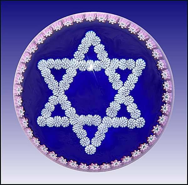 Randall Antiques and Fine Arts Peter McDougall Paperweight Gallery