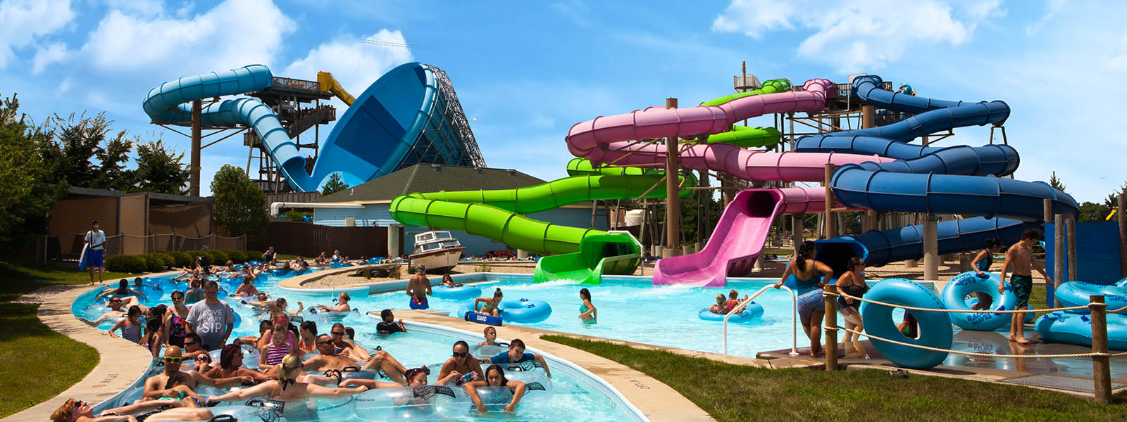 Raging Waves Illinois' Largest Waterpark