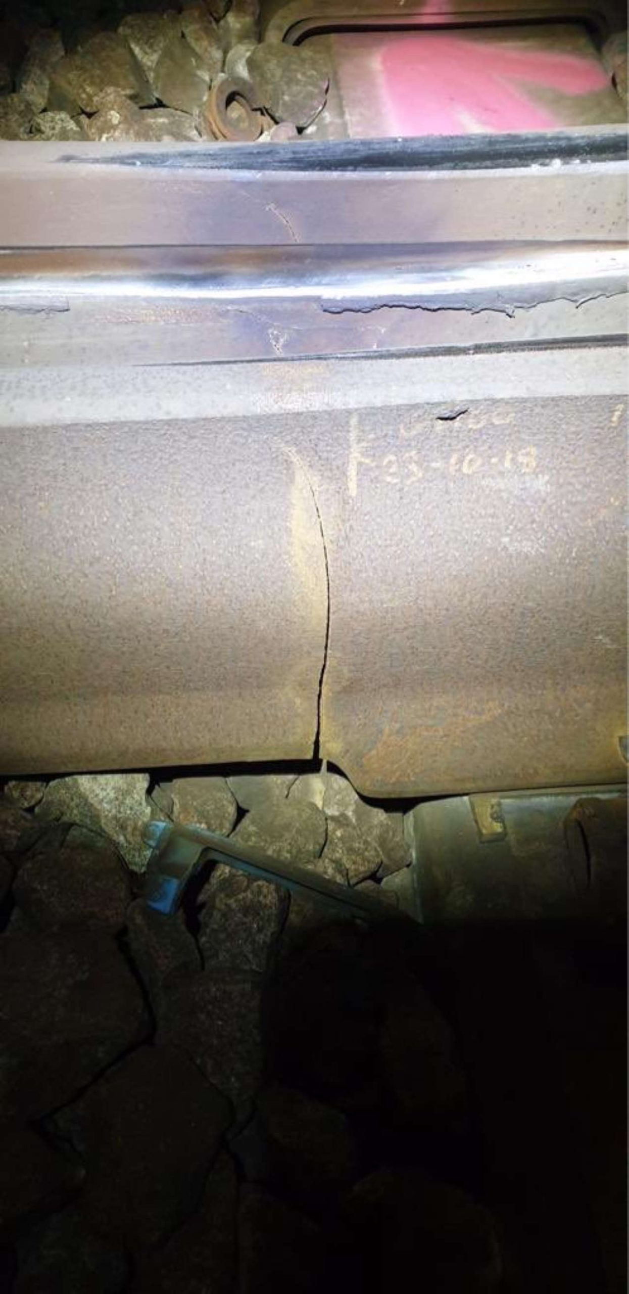 MAJOR DISRUPTION No trains to London Charing Cross as 'urgent repairs