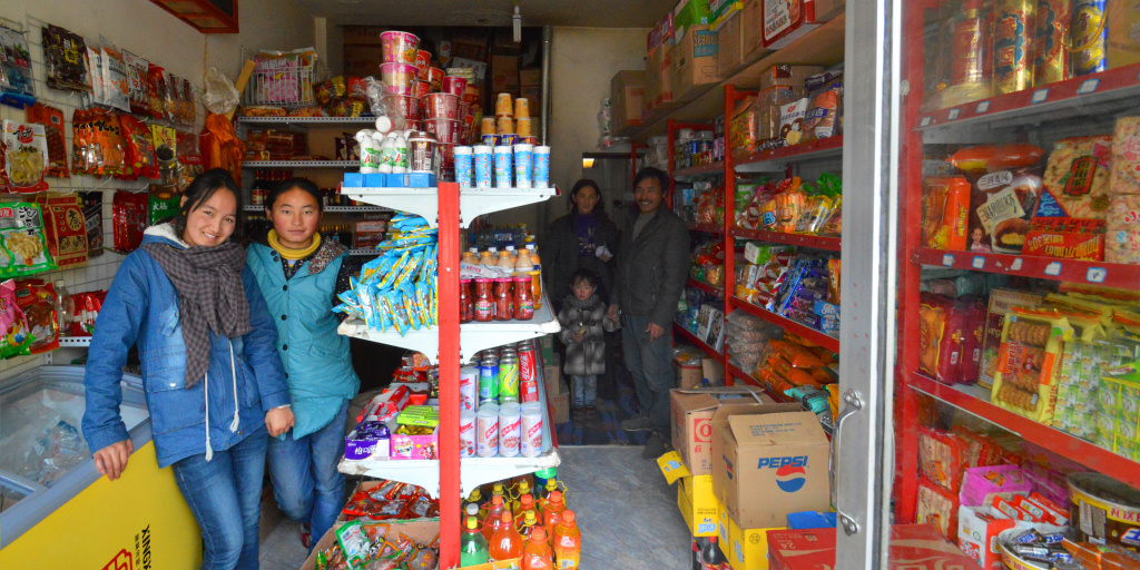 Retail trade in the Tibetan areas