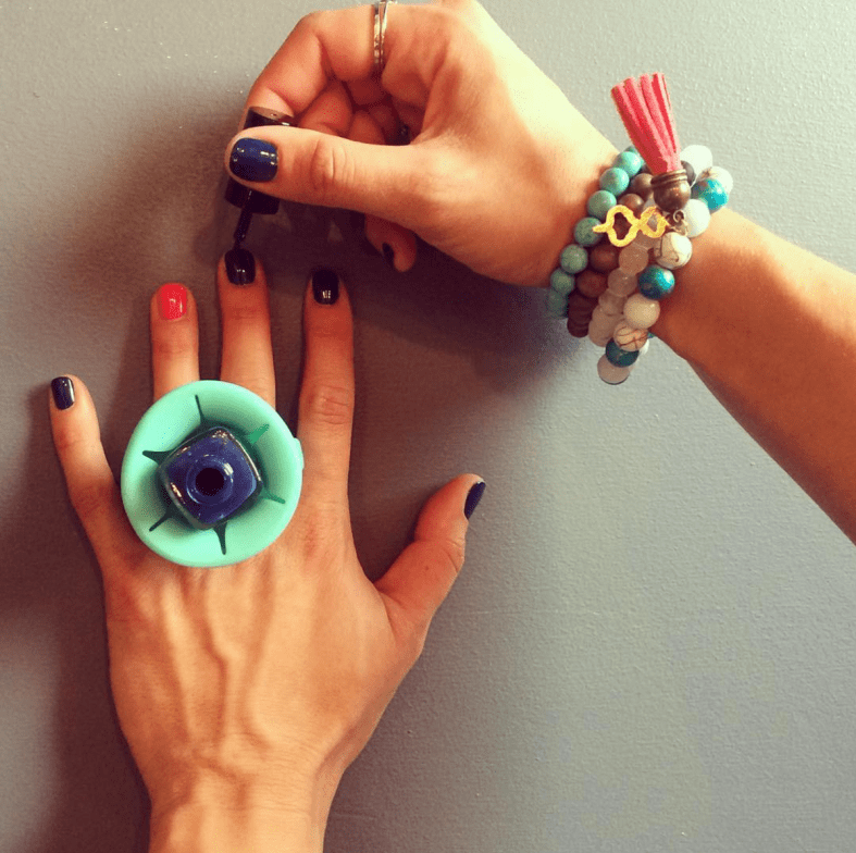 [Clever Invention] Nail Polish Holder Ring Rainbow Nails' Blog