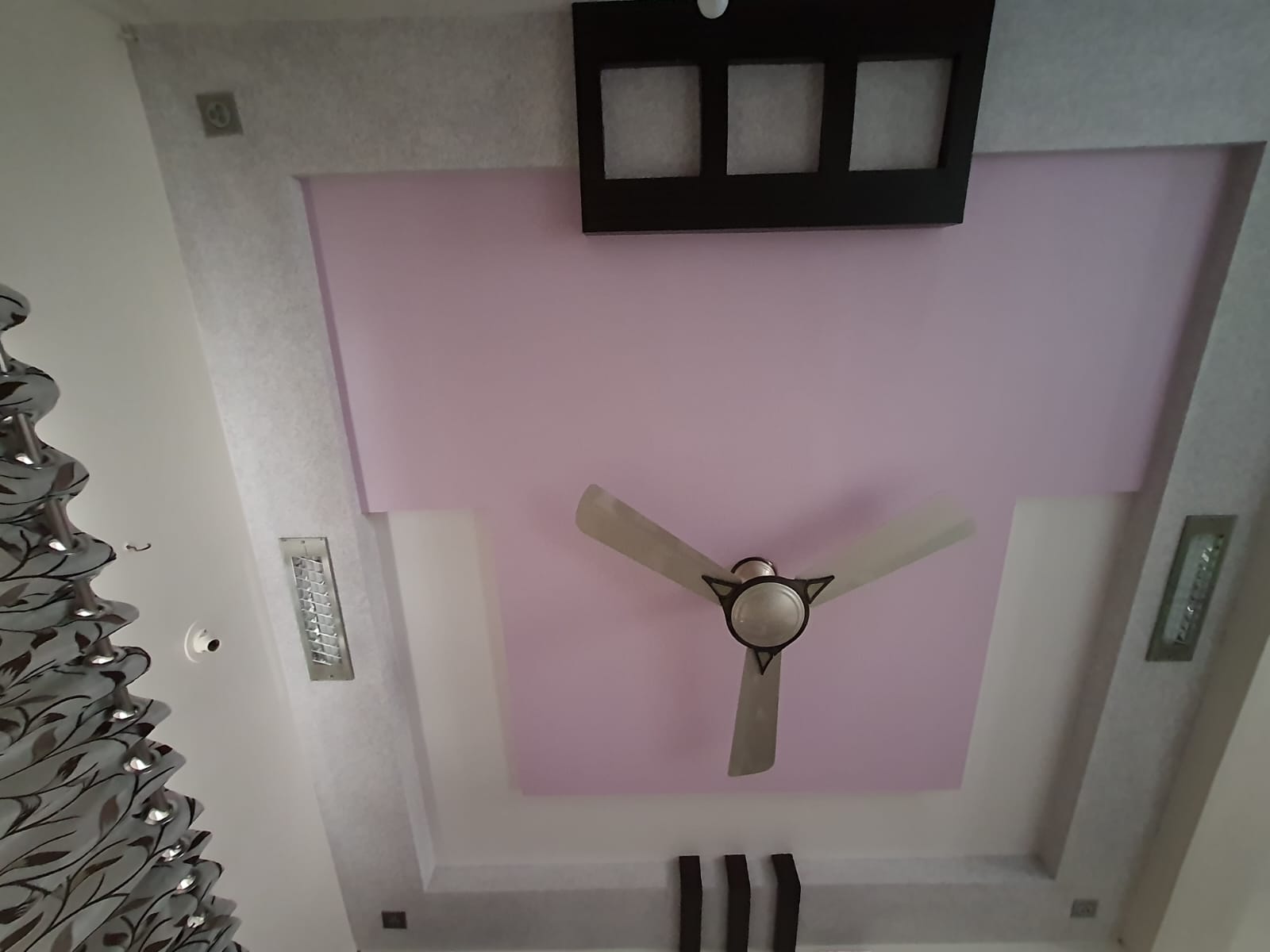 2 BHK Flat/Builder Floor Apartment For Sale near Sadhu Vaswani Road at