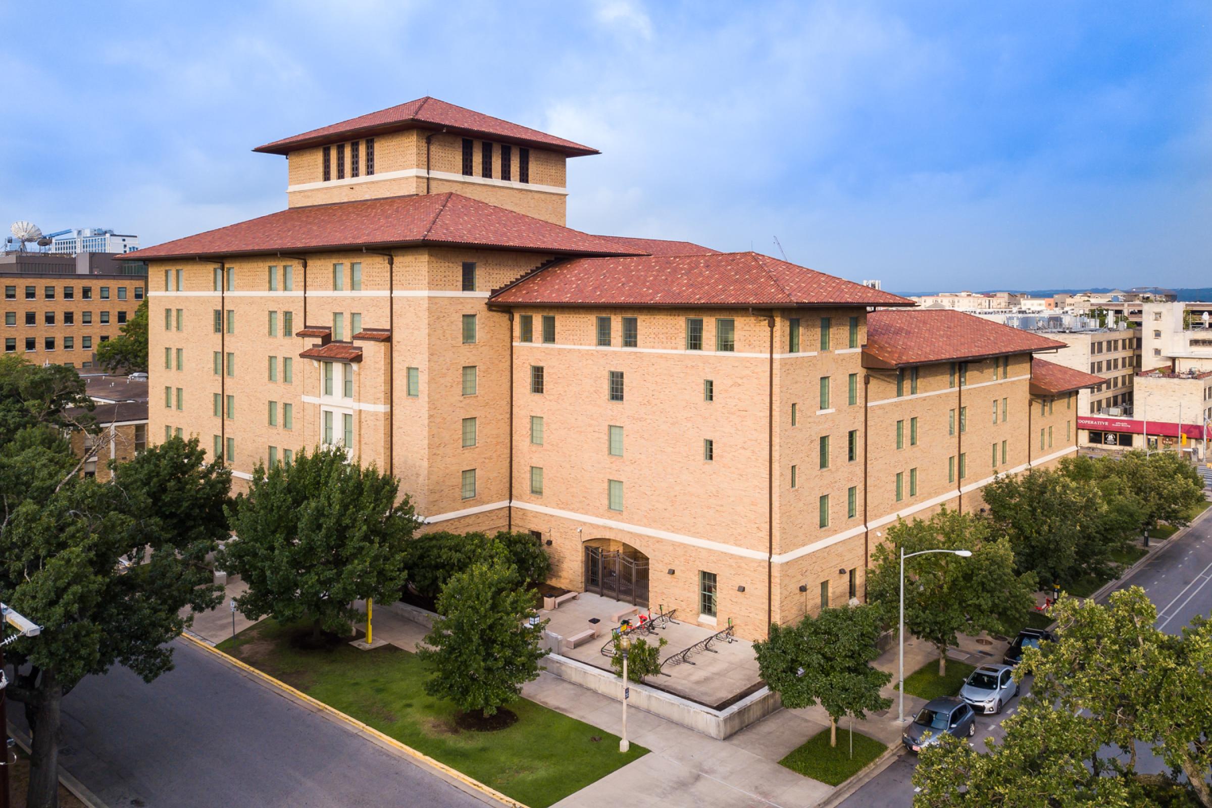 What Types of Housing Do Students Live in at UT Austin? Rambler ATX