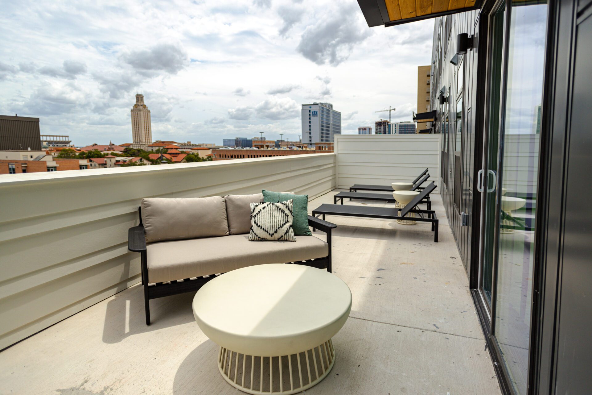 See Inside Rambler Student Apartments Near UT Austin