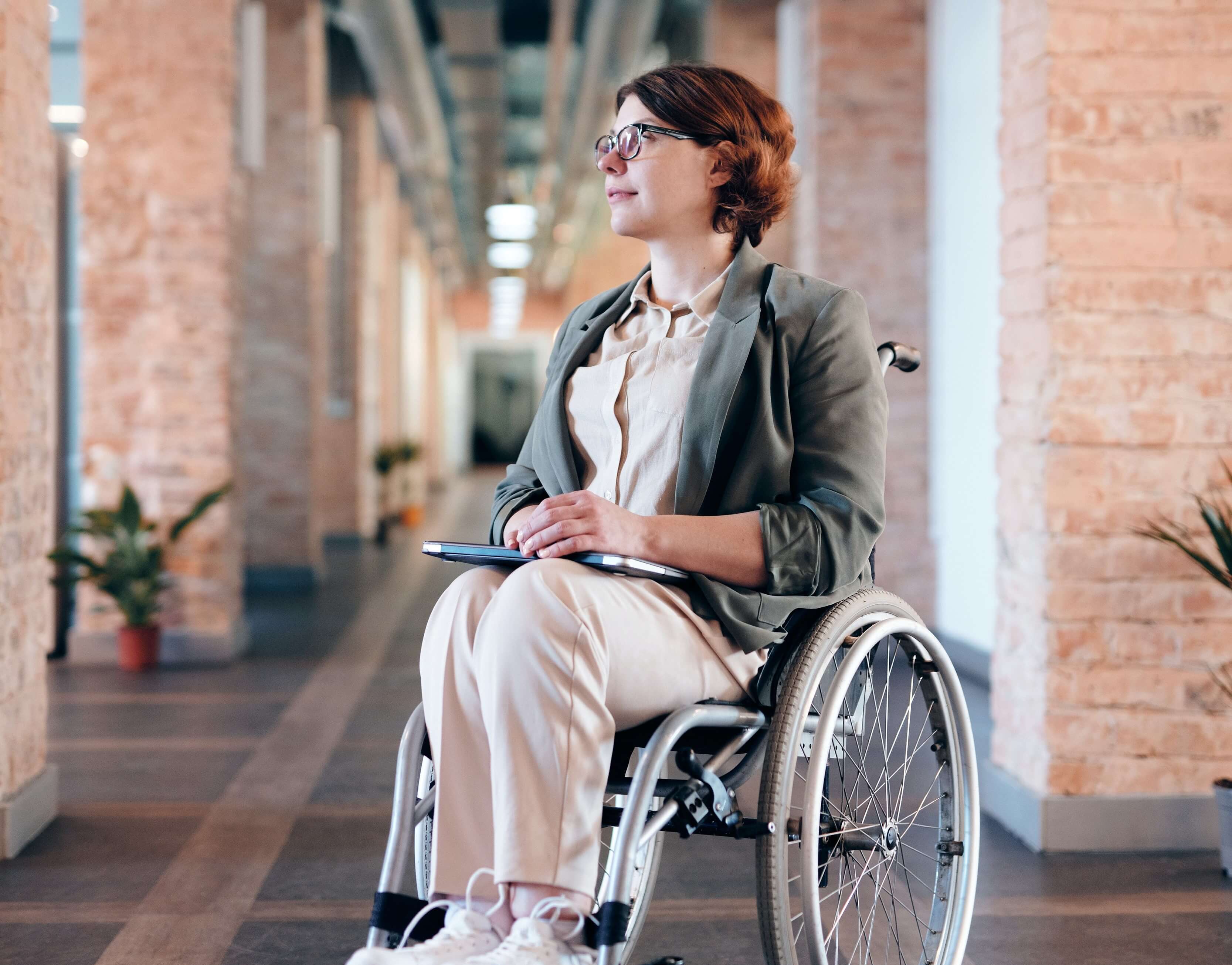 Comment utiliser un fauteuil roulant manuel