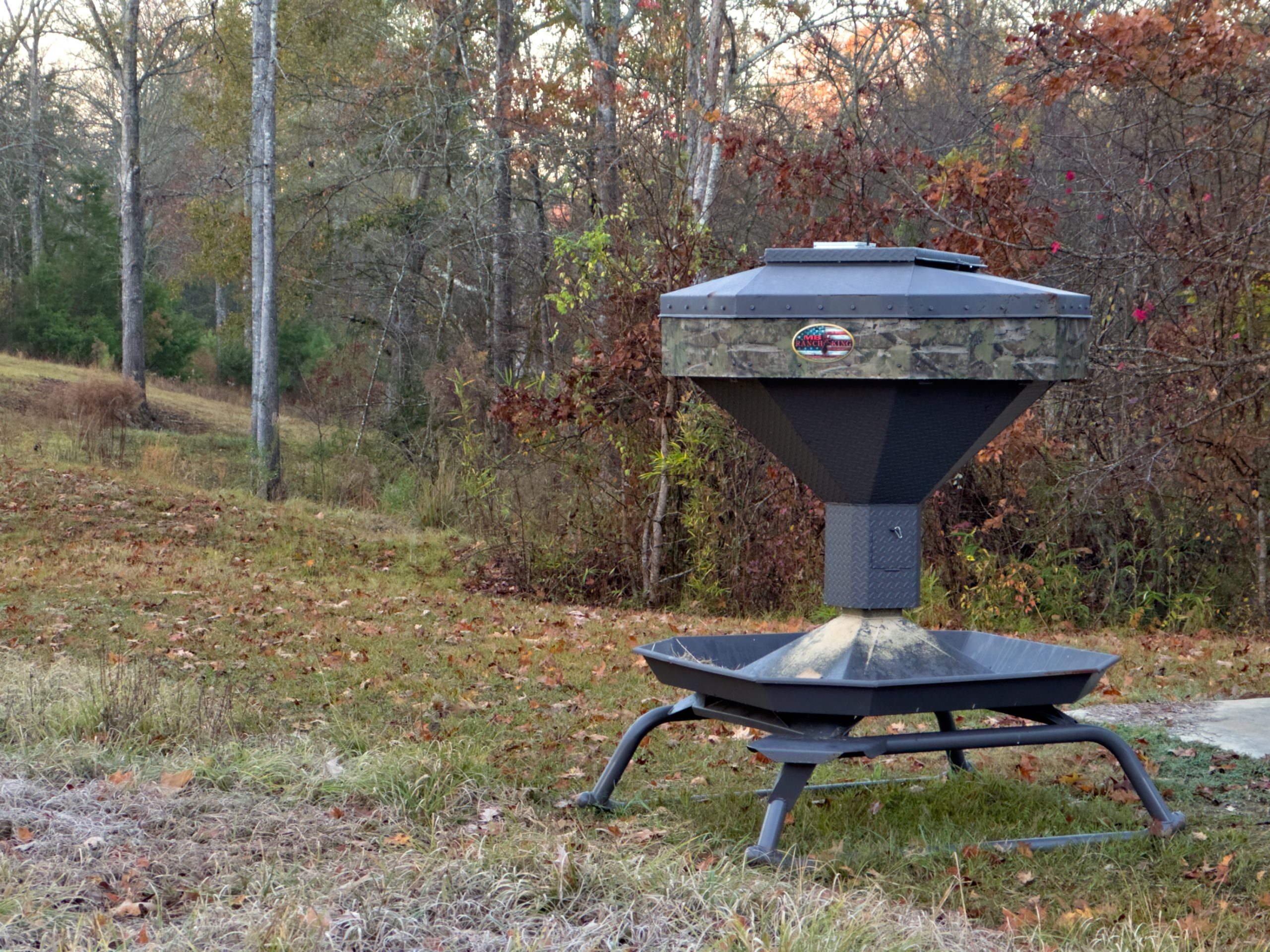 Mighty Midget Timed Protein Feeder MB Ranch King Deer Blinds & Feeders