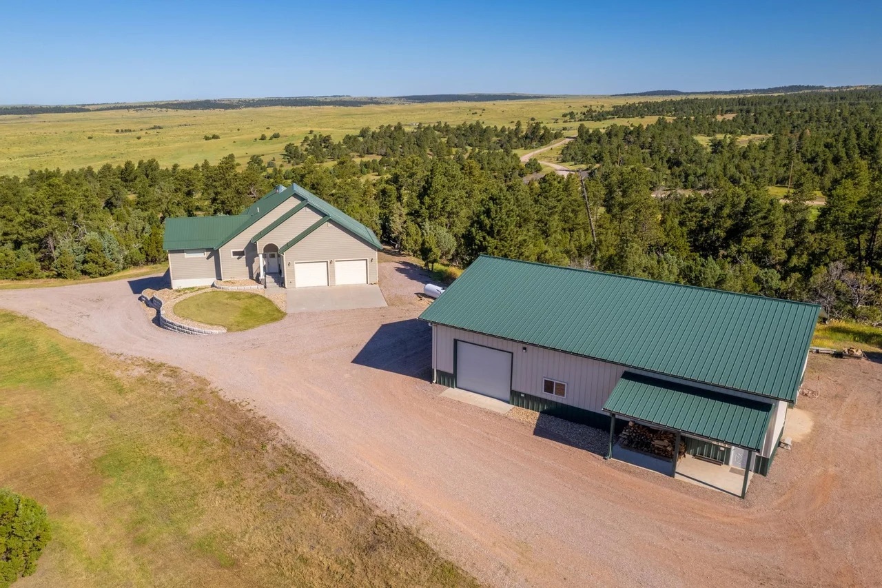 Sundown Trail Ranch Wyoming ranches for sale