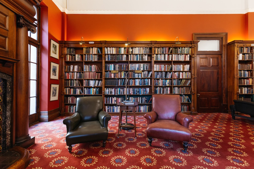 THE BUCKLAND LIBRARY Rand Club