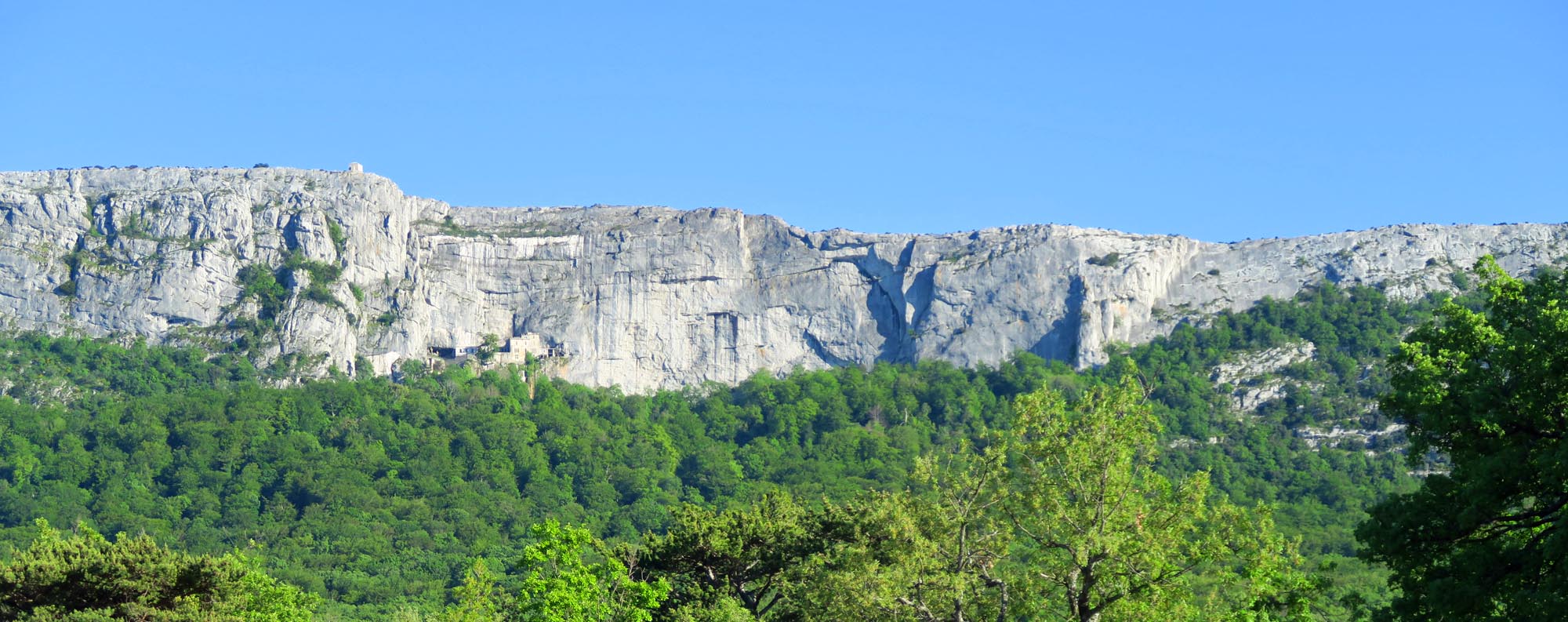 Randonnée dans le massif de la SainteBaume Destinations queyras