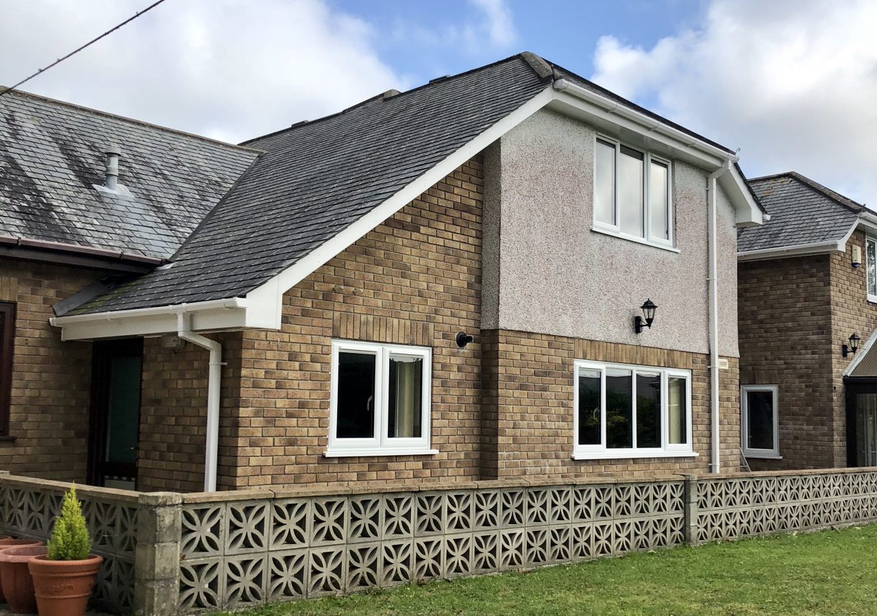 White replacement fascias ,soffits and guttering in Truro. » R&R Fascias White replacement fascias ,soffits and guttering in Truro. » R&R Fascias